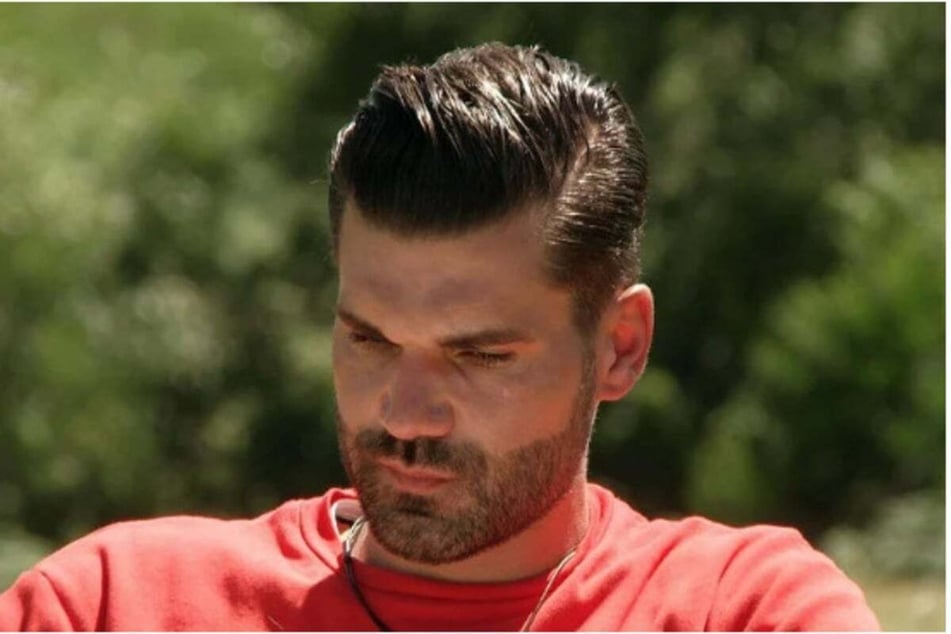 Mike Cees sieht seine berufliche Existenz durch das Einbehalten der Gegenstände gefährdet.