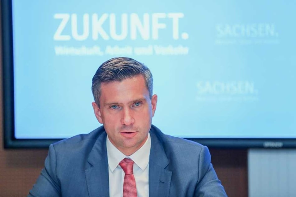 Verkehrsminister Martin Dulig sieht sich bei seinen Nahverkehrs-Reformplänen zunehmender Kritik ausgesetzt.