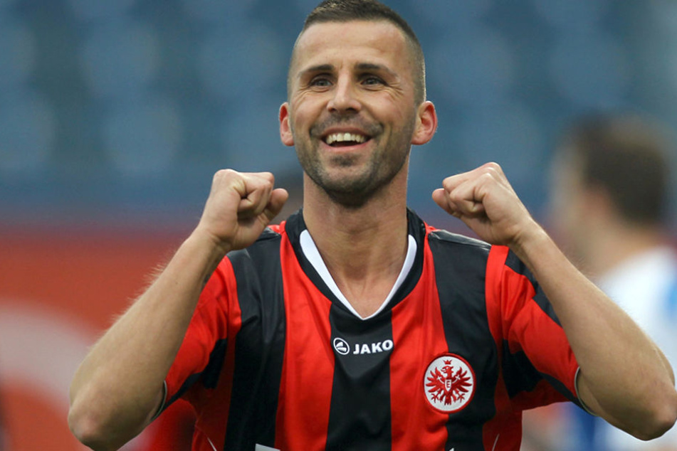 Benjamin Köhler im Trikot der Eintracht im Spiel gegen Hansa Rostock 2012.