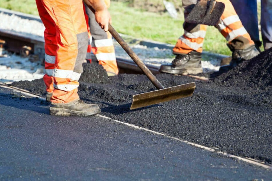 Bis zum 27. April sollen die Arbeiten an der A14 andauern. (Symbolbild)