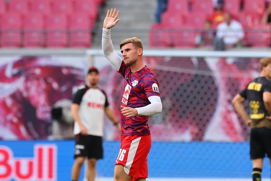Schon beim Warmmachen wurde Timo Werner von den Fans in der Red Bull Arena gefeiert.