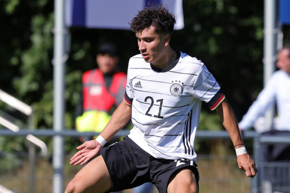 HSV-Talent David Leal Costa (17) verlässt den HSV und wechselt zum VfL Wolfsburg.