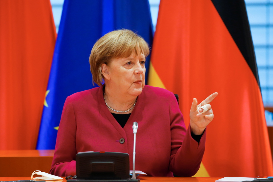 Bundeskanzlerin Angela Merkel (66, CDU).