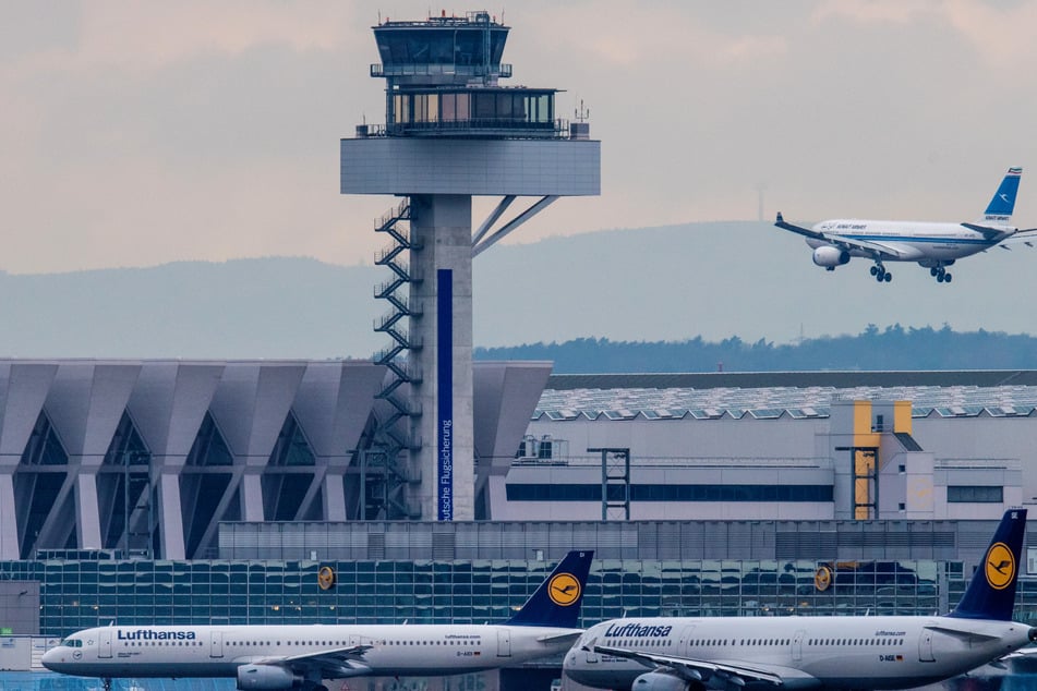 Auf dem Frankfurter Flughafen herrscht zwischen 23 und 5 Uhr ein striktes Nachtflugverbot.