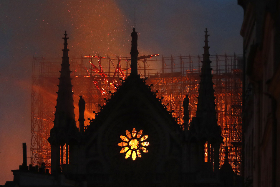 Die Kathedrale Notre Dame wurde bei einem Brand im April 2019 schwer beschädigt.
