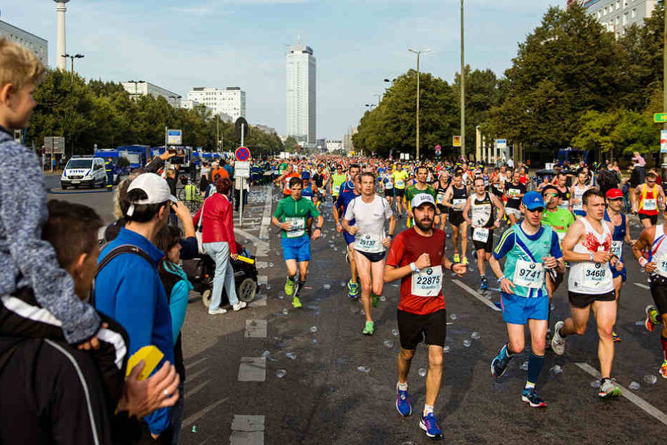 Der Berlin-Marathon behindert, durch Straßensperrungen, den Gang zur Wahl.