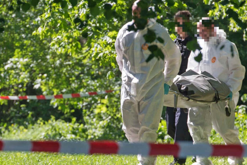 Die Leiche des 48-Jährigen wurde in einem Waldstück nahe Dillenburg entdeckt (Symbolbild).