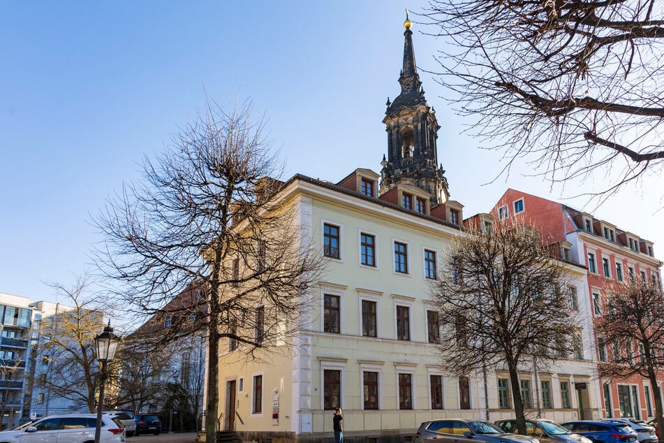 Auch an dieser edlen Adresse auf der Königstraße sollen die krummen Geschäfte abgewickelt worden sein.