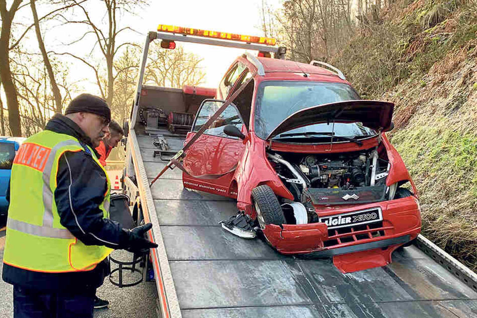 Der Spezialwagen des Jugendlichen ist nun ein Fall für den Schrottplatz.