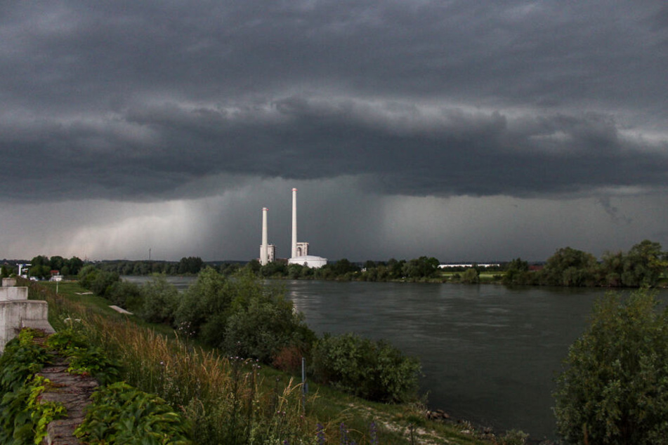 Die Donau bei Vilshofen im Landkreis Passau in Niederbayern: Ein Familienvater kam hier auf tragische Weise ums Leben.