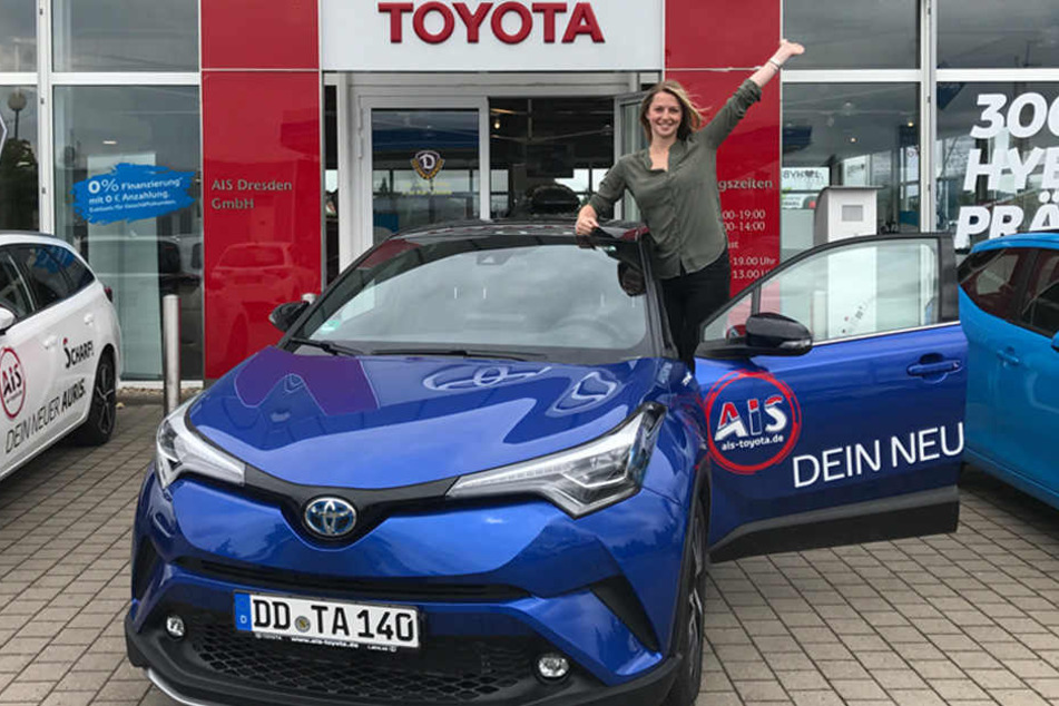 Sie hat gerade krasse Sommer-Angebote: Siv Zenker vom Autohaus AIS.