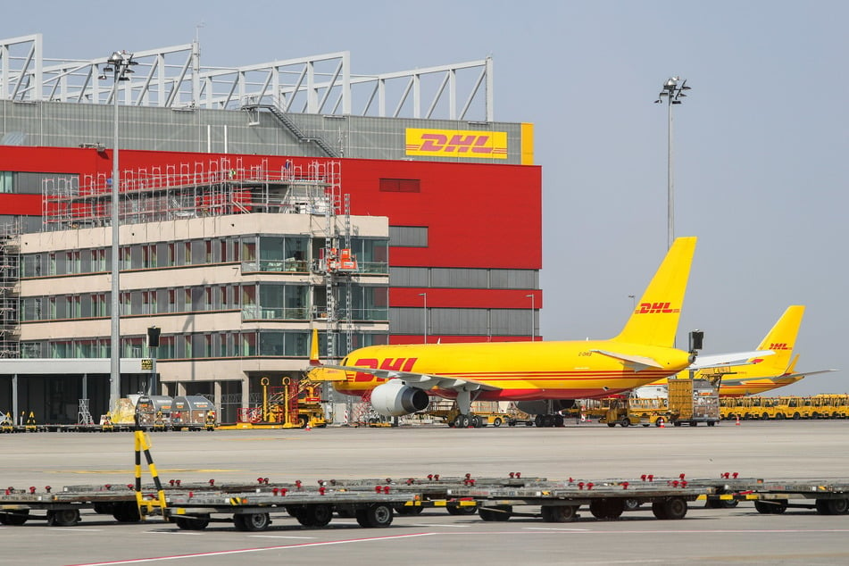 DHL will bis mindestens 2050 am Flughafen Leipzig bleiben. Wäre bei dem Deal mehr drin gewesen? Zahlt der Steuerzahler drauf?