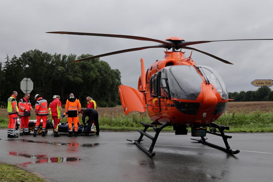Mit dem Hubschrauber wurde die Schwerverletzte in eine Hamburger Spezialklinik geliefert.