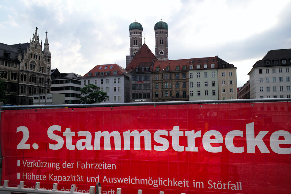 Der Bau der zweiten Stammstrecke durch München sorgt mit Verzögerungen und Kostenexplosion für Wirbel.