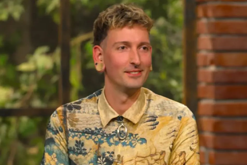 Antiquitätenhändler Fabian Kahl (34) muss am Ende satte 1350 Euro auf den Tisch legen, um das Werk in seinen Besitz zu nehmen.