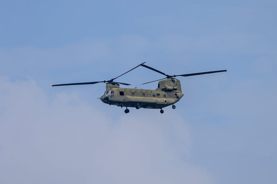 Sechs Chinook-Transporthelikopter der US-Streitkräfte sorgten am Montag über Sachsen für Aufsehen. (Symbolfoto)