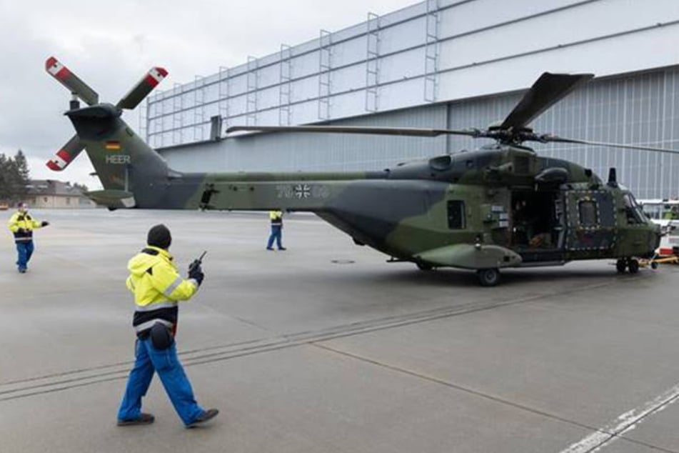 Dresden: Bundeswehr lässt Hubschrauber NH-90 in Dresden warten