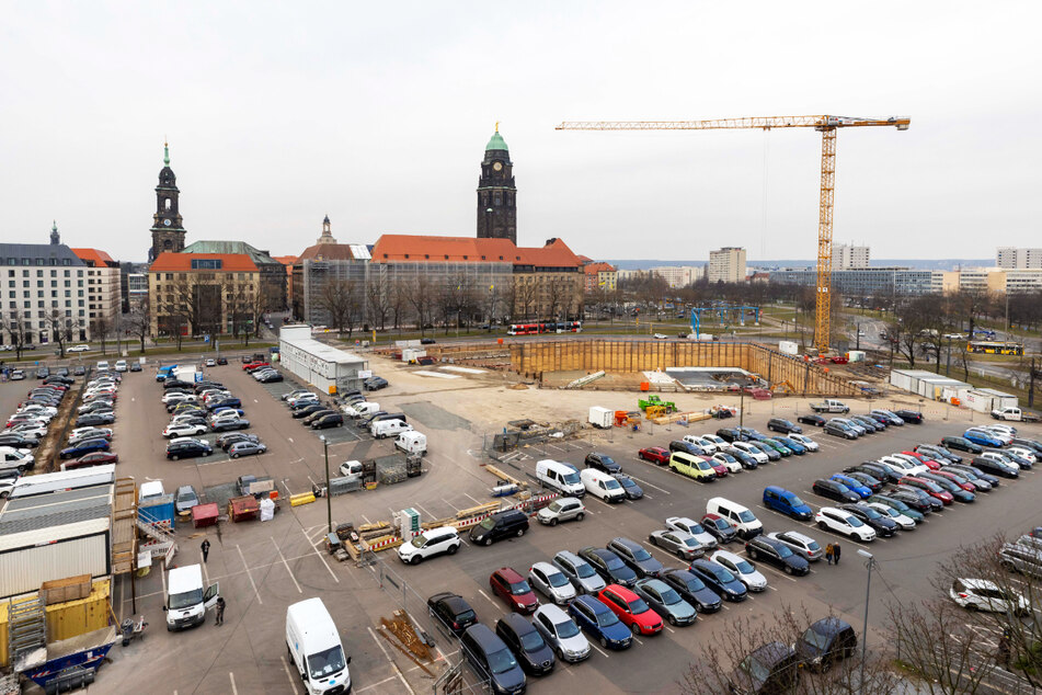 Dresdner Verwaltungszentrum: Gift im Boden macht den Neubau teurer!