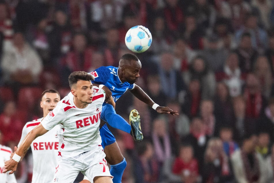 Der 1. FC Köln macht unglaublichen Druck, mit dem der 1. FC Magdeburg überhaupt nicht zurecht kommt.