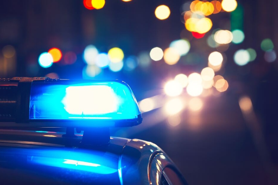 Drei Menschen wurden bei einem Unfall schwer verletzt.