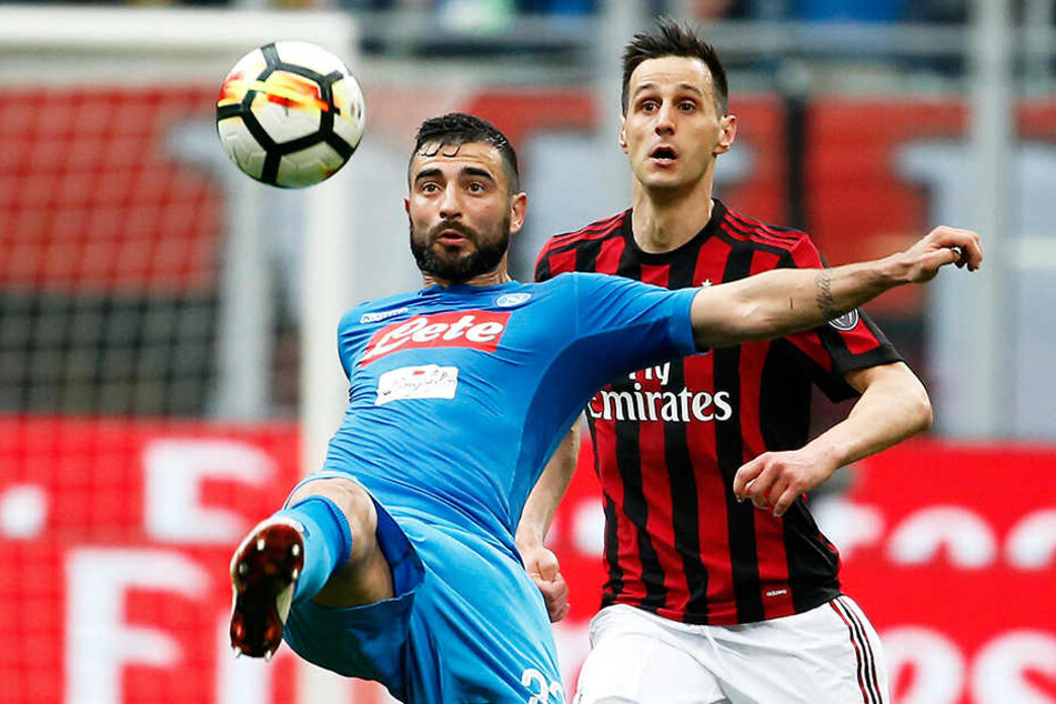 Nikola Kalinic (hinten) gehört nicht länger dem kroatischen WM-Aufgebot an.