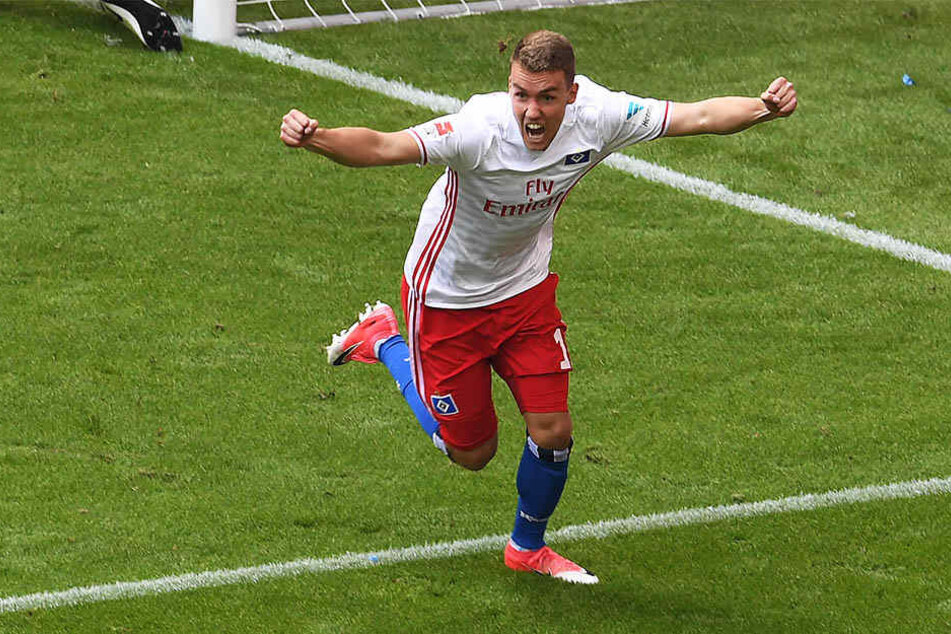 Wird vermutlich bald seine Tore für den SC Freiburg bejubeln: HSV-Spieler Luca Waldschmidt.
