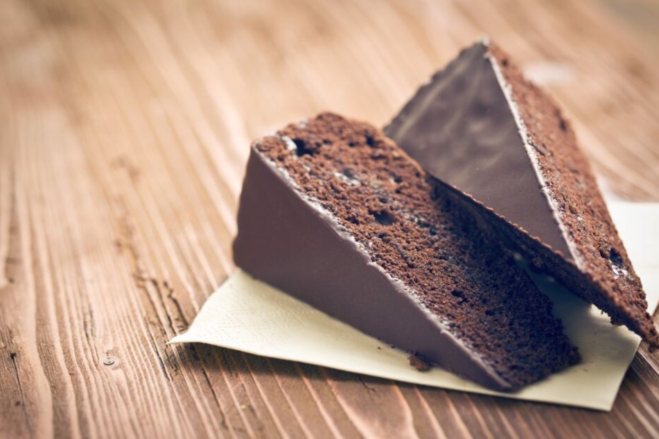 Die Gruppe schenkte dem Mann einen Kuchen voll mit Methadon. (Symbolbild)