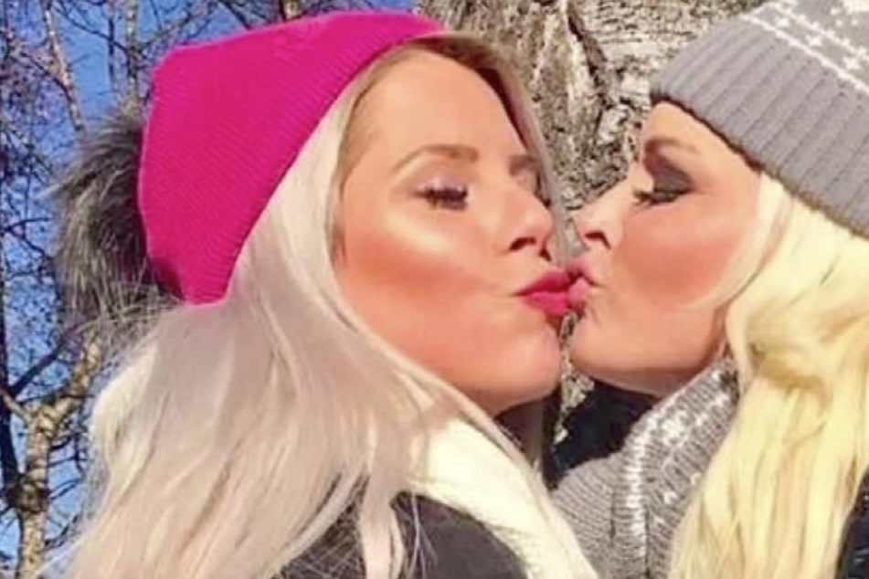 Da war noch alles in Ordnung: Die Schwestern Jenny Frankhauser (l.) und Daniela Katzenberger (r.) sind zerstritten.
