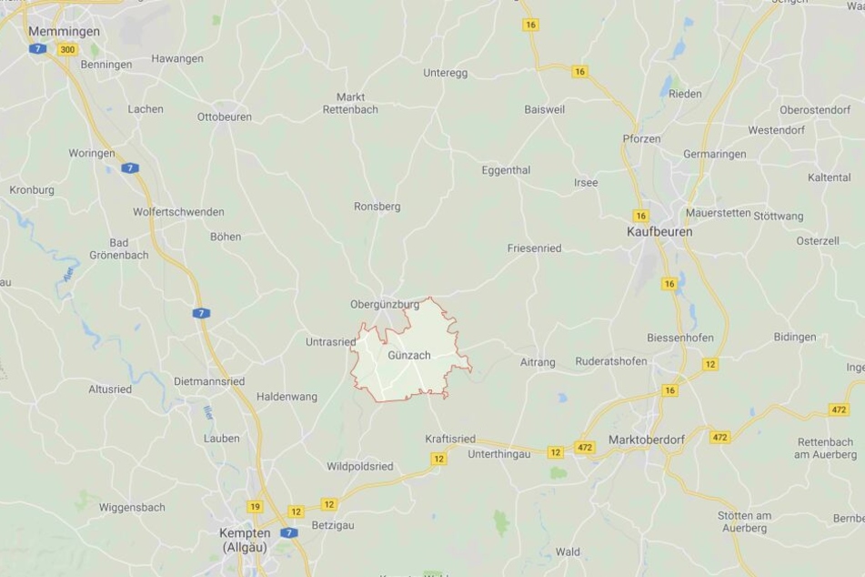 In Günzach im Landkreis Ostallgäu ist ein junger Mann tragisch ums Leben gekommen.
