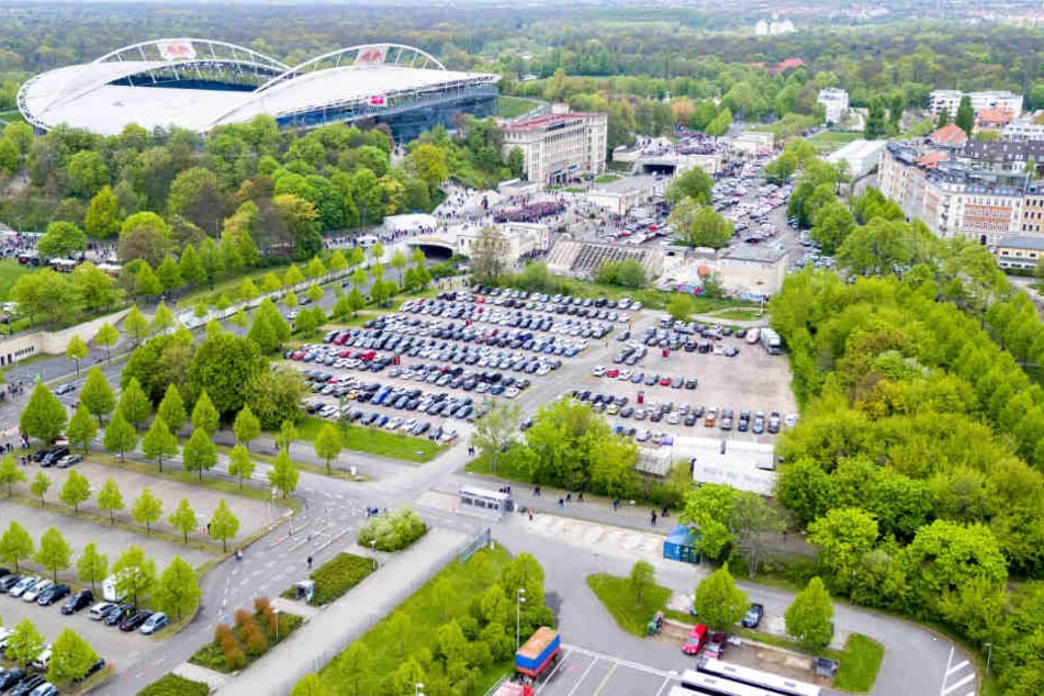 Vor allem bei Großevents, wie Fußballspielen im Stadion, ist die Parkplatzsuche für Anwohner fast hoffnungslos.