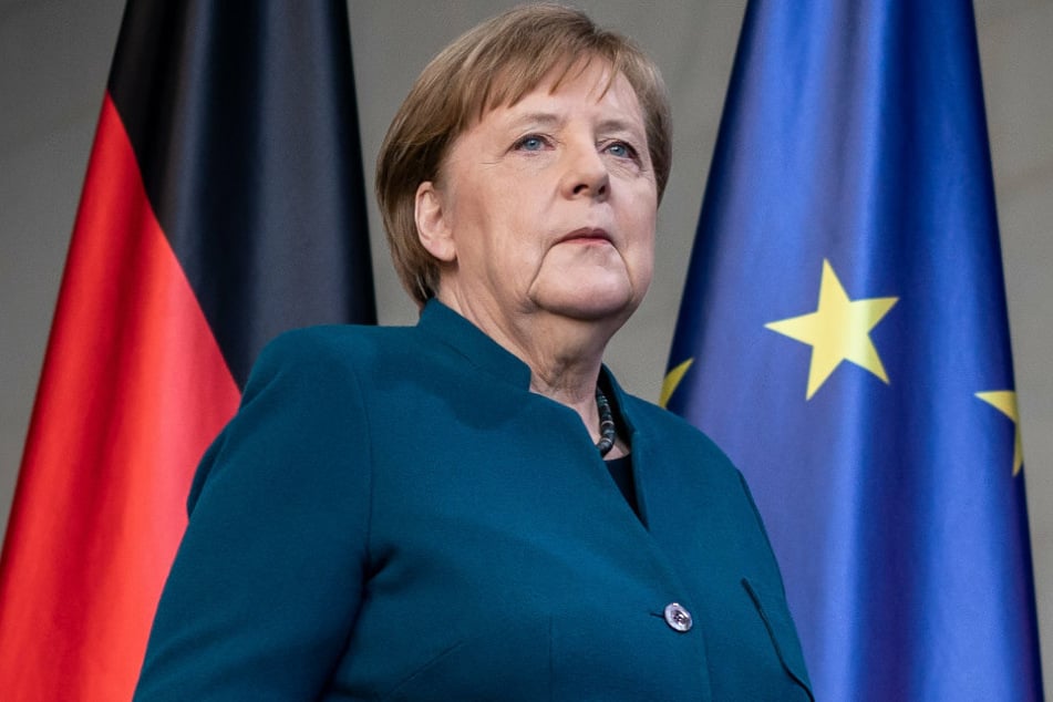undeskanzlerin Angela Merkel (CDU), kommt zu einer Pressekonferenz nach einer Telefonkonferenz mit den Ministerpräsidenten der Länder über weitere Maßnahmen gegen die Ausbreitung des Coronavirus.