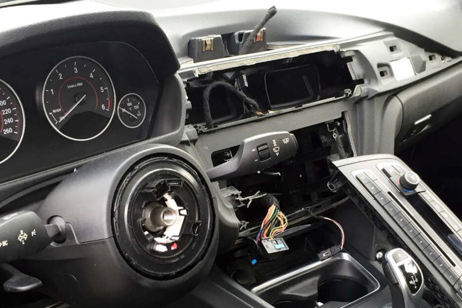 Besonders auf Navigationsgeräte und Autoradios haben es die Autoknacker abgesehen.