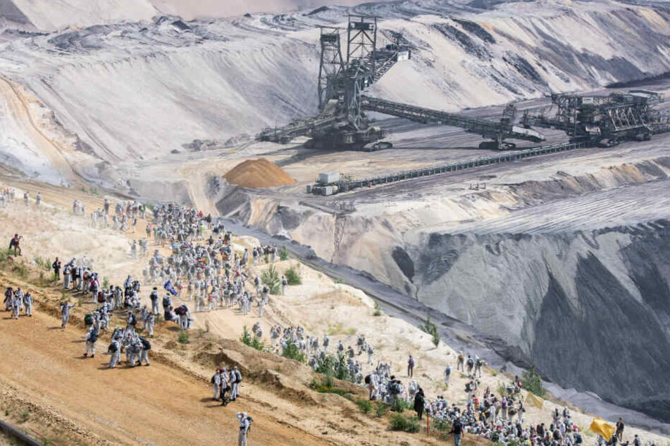 Aktivisten am Tagebau Garzweiler.
