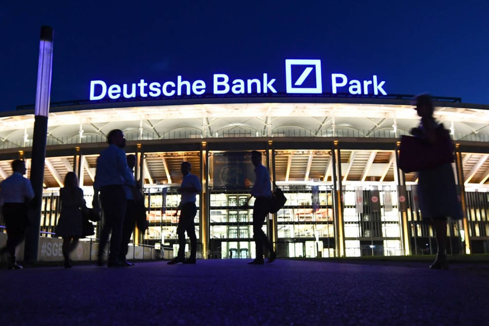 Am 4. Januar 2025 wird erstmals Frankfurt das "Winter Game" der DEL ausrichten. Im Deutsche Bank Park treffen dann die Löwen Frankfurt und die Adler Mannheim aufeinander.
