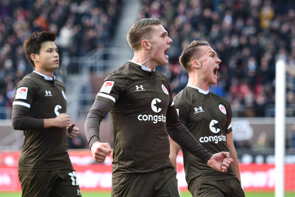 Viktor Gyökeres (Mitte) und seine Mitspieler wollen den Aufwärtstrend fortsetzen.