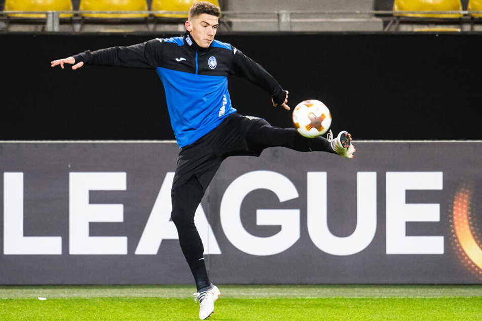 Robin Gosens zog mit Atalanta Bergamo in die Champions League ein. Nun soll der FC Schalke 04 an ihm dran sein.
