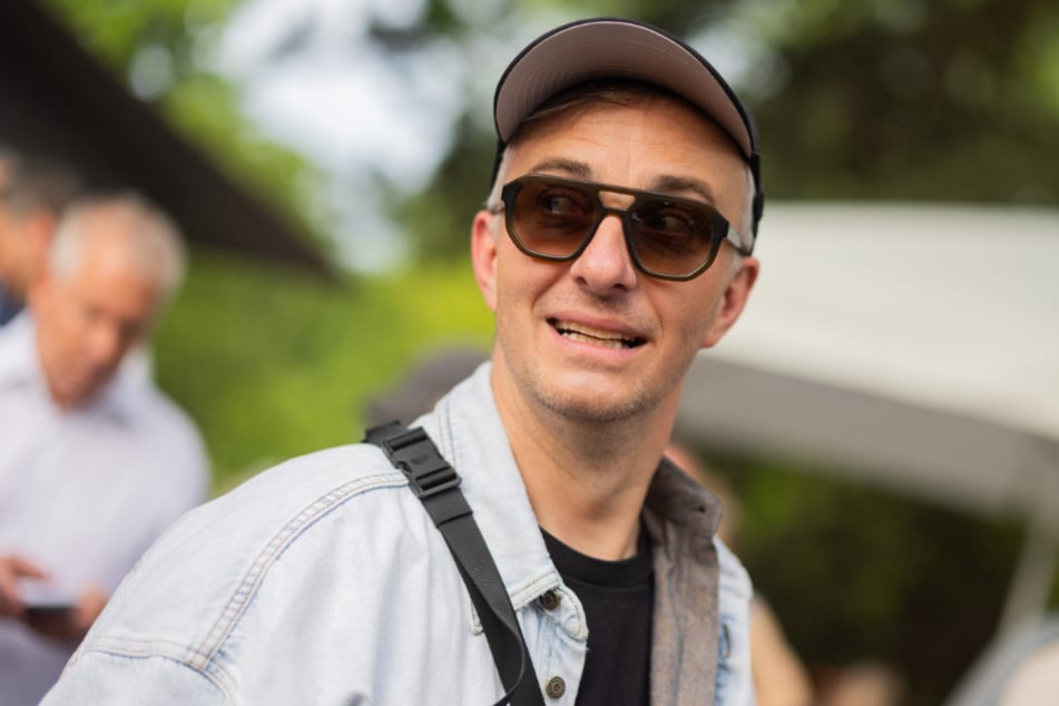 Für Jan Böhmermann (45) kamen dabei so manche interessante Geschichten aus der Vergangenheit der Sängerin ans Licht.