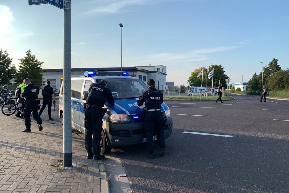 Polizeieinsatz in Magdeburg-Rothensee: Am Dienstagnachmittag war dort auf einer Baustelle eine alte Weltkriegsbombe entdeckt worden.