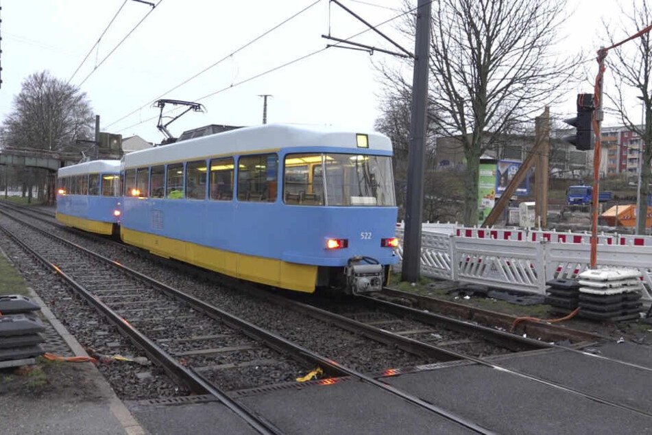 Auf der Strecke der Linie 5 in Richtung Hutholz wurde Schienenersatzverkehr eingerichtet.