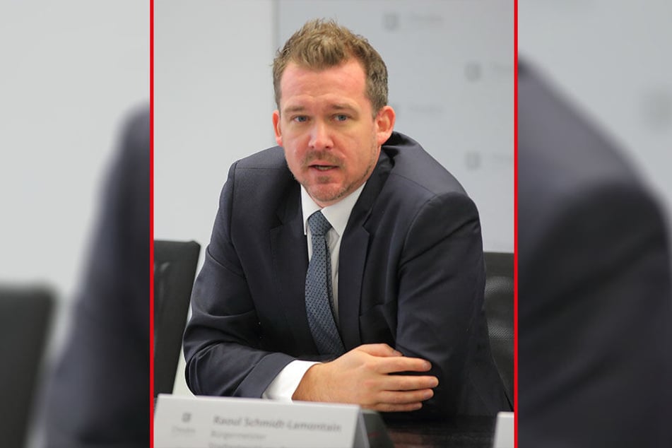 Hängt mit seinen Planungen hinterher: Baubürgermeister Raoul Schmidt-Lamontain (42, Grüne).