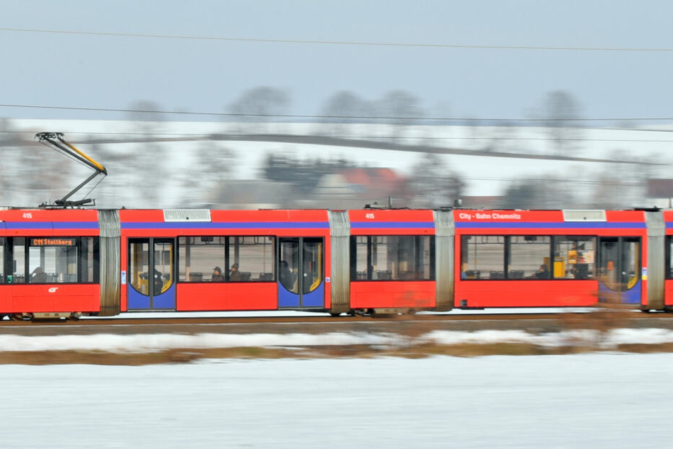 Ostdeutschlands einziges Tram-Train-System ist ein voller Erfolg: Immer mehr Menschen nutzen die Bahnen des Chemnitzer Modells.