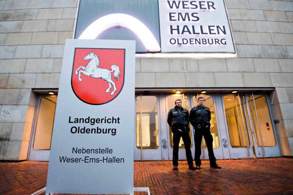 Der Prozess vor dem Landgericht Oldenburg wurde in die Weser-Ems-Hallen verlegt.