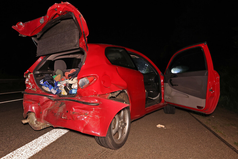 Die vier Insassen des Alfa Romeo blieben bei dem Unfall unverletzt.
