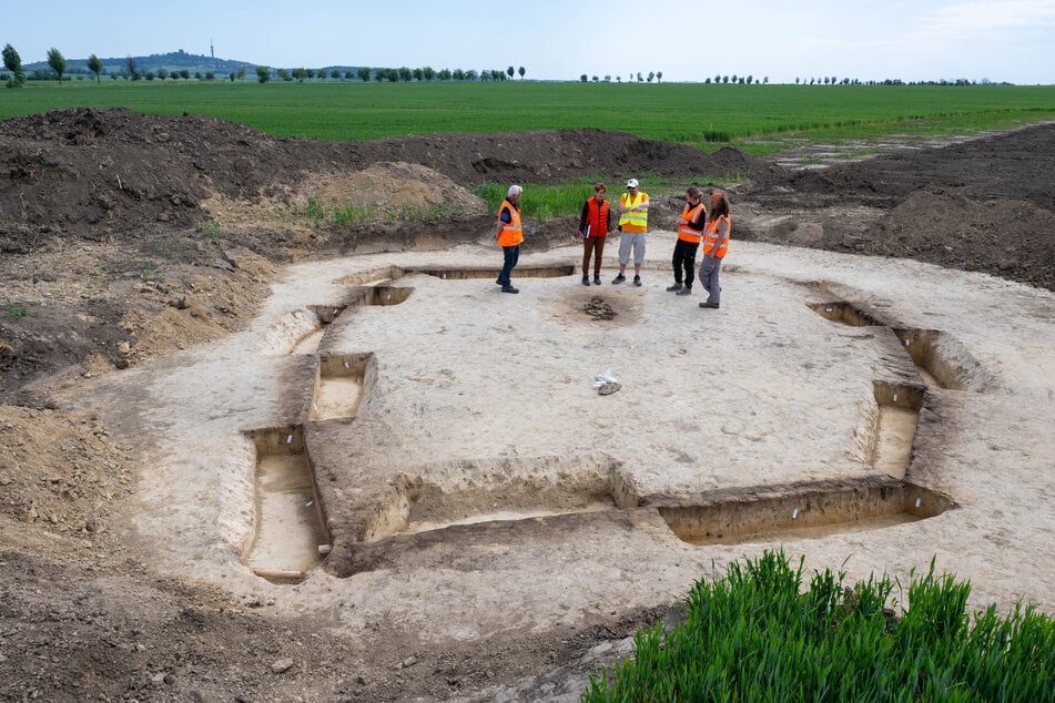 In Nauendorf (Sachsen-Anhalt) wurden zwei Totenhütten entdeckt.