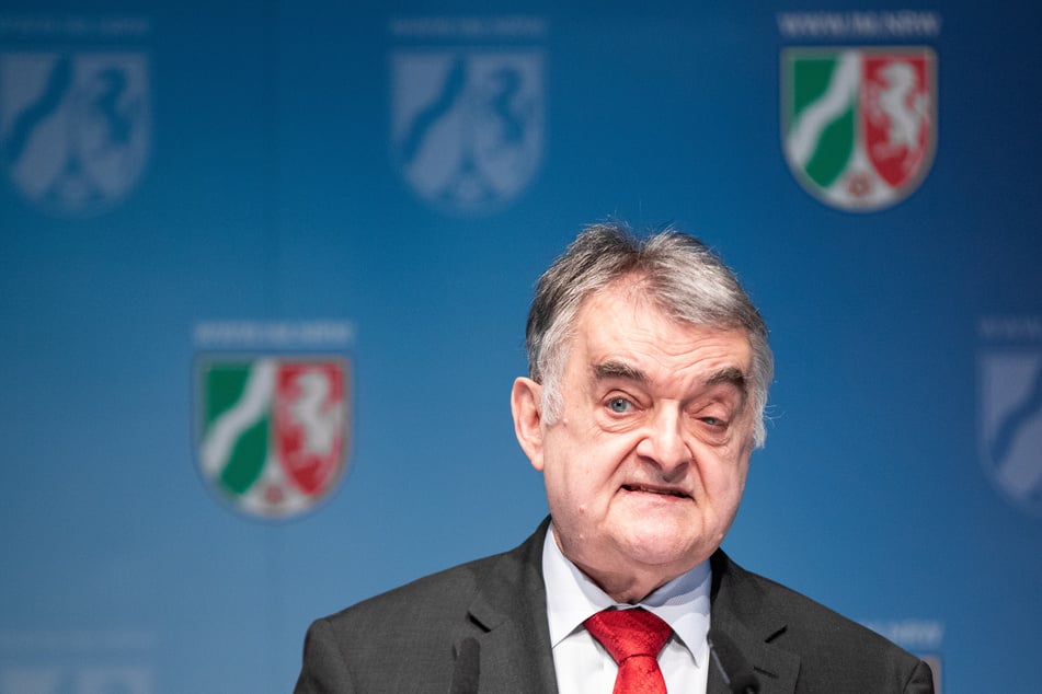 Minister Reul hat den Kampf gegen Kinderschänder in NRW deutlich verstärkt.