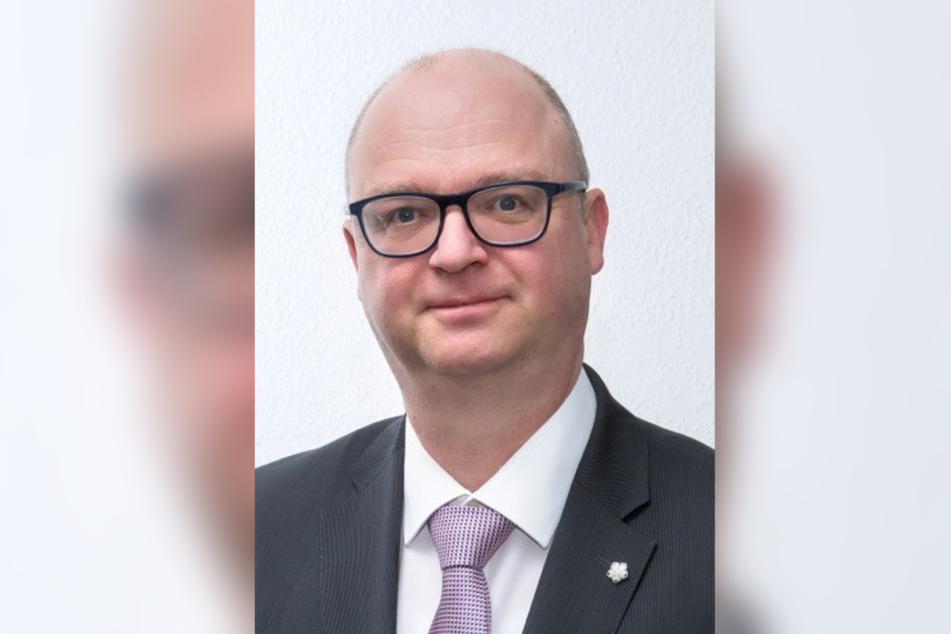 Dr. Steffen Heidenreich (52).