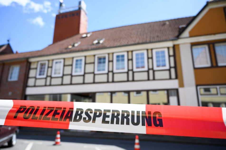 Die 19-Jährige wurde tot in einer Wohnung in Wittingen in Niedersachsen gefunden.