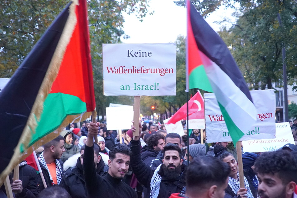 Hamburg: Nach rund 30 Minuten: Erste pro-palästinensische Kundgebung vorzeitig beendet