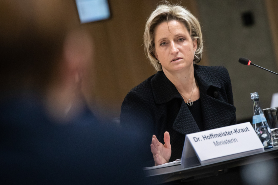 Baden-Württembergs Wirtschaftsministerin Nicole Hoffmeister-Kraut (48, CDU).