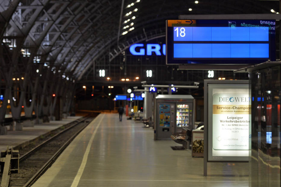 Gegen 5 Uhr entdeckten Bundespolizisten ein 14-jähriges Mädchen auf dem Querbahnsteig des Leipziger Hauptbahnhofs. (Symbolbild)